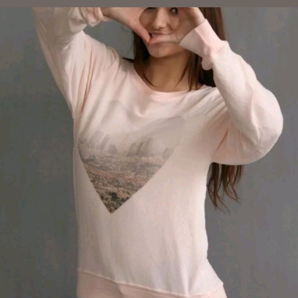 Wildfox LA skyline Beach baggy jumper size small